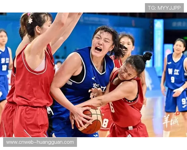 浙江队末节三分雨逆转，陆文博连中关键球